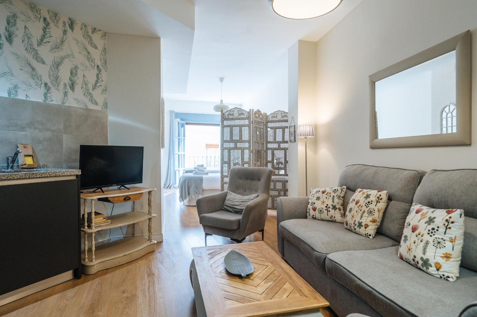 Ferienwohnung Sierpes 54, By Homing U Sevilla Exterior foto