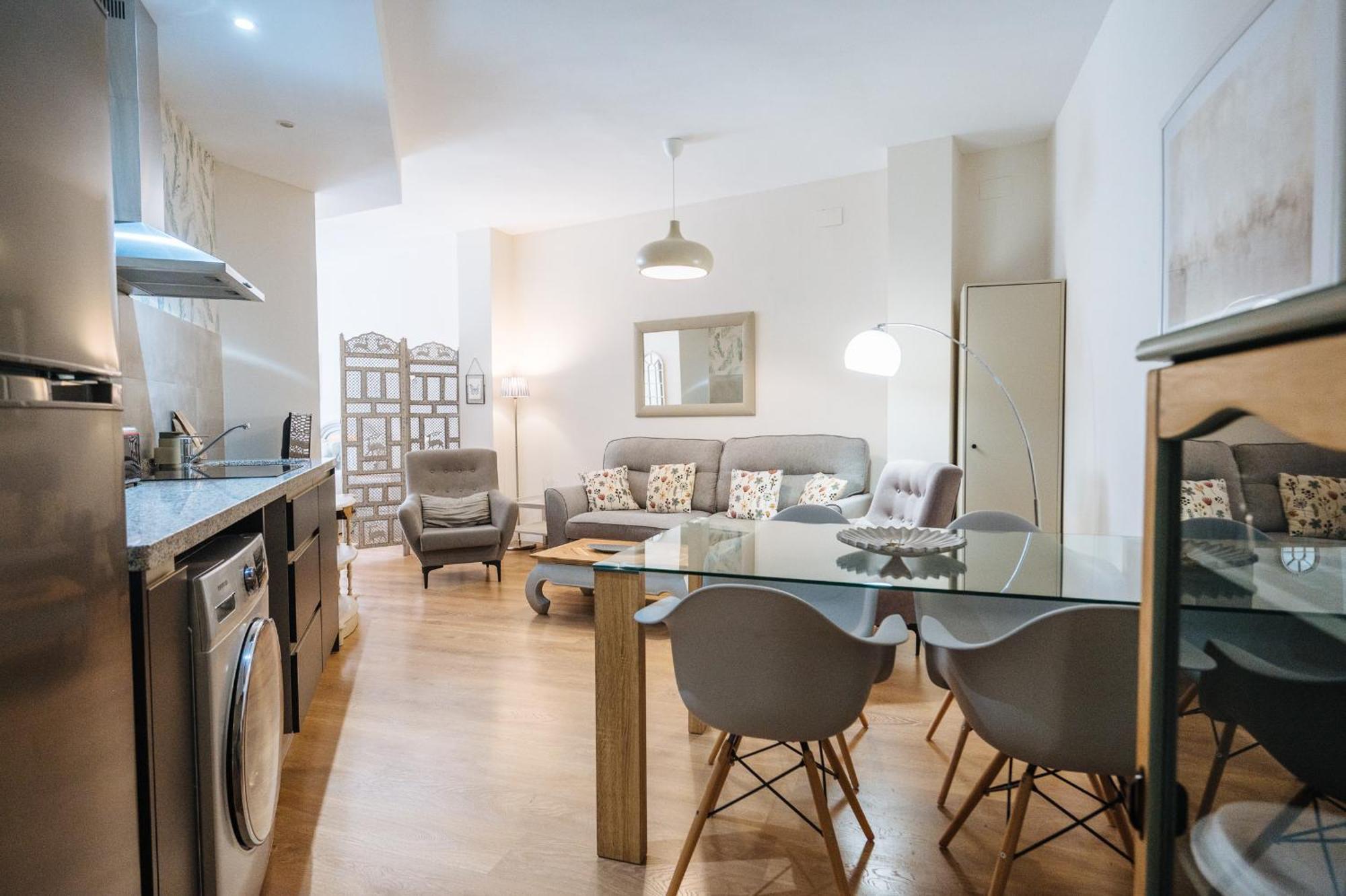 Ferienwohnung Sierpes 54, By Homing U Sevilla Exterior foto