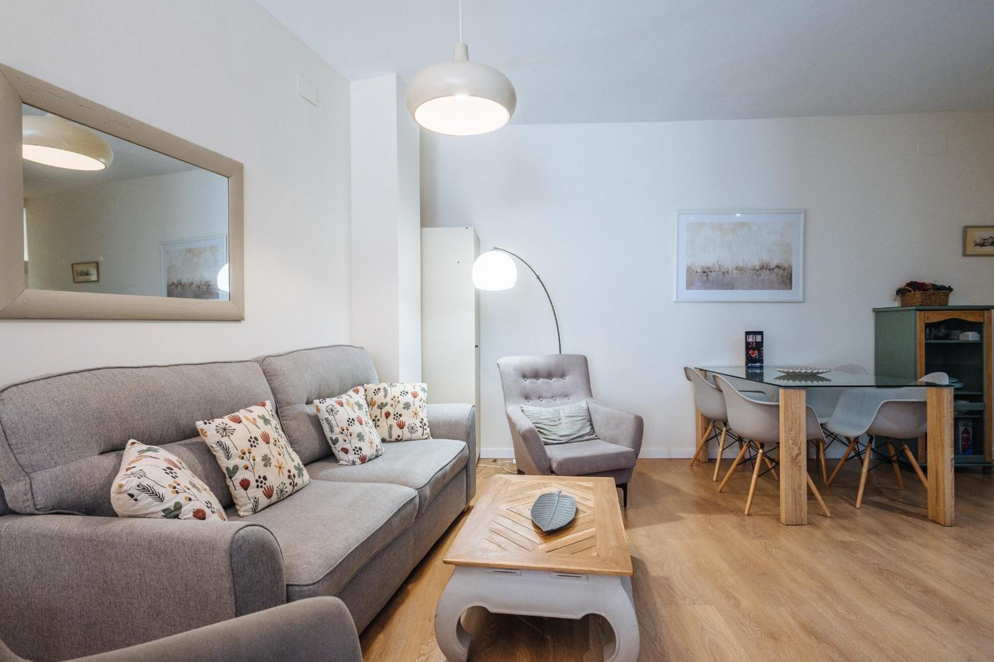 Ferienwohnung Sierpes 54, By Homing U Sevilla Exterior foto